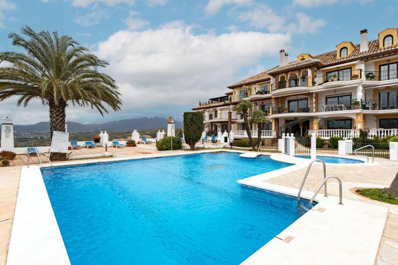 Malagasuite Mijas Golf Panoramic Views 푸엔히롤라 외부 사진