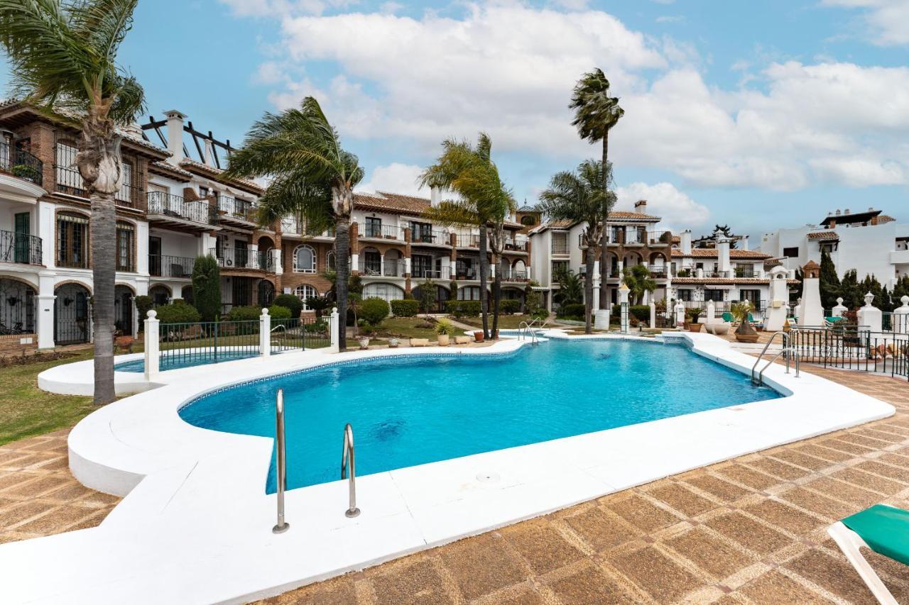 Malagasuite Mijas Golf Panoramic Views 푸엔히롤라 외부 사진